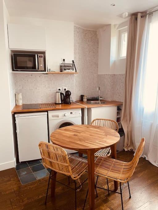 Ferienwohnung Comme A La Maison-Porte De Paris Pantin Exterior foto